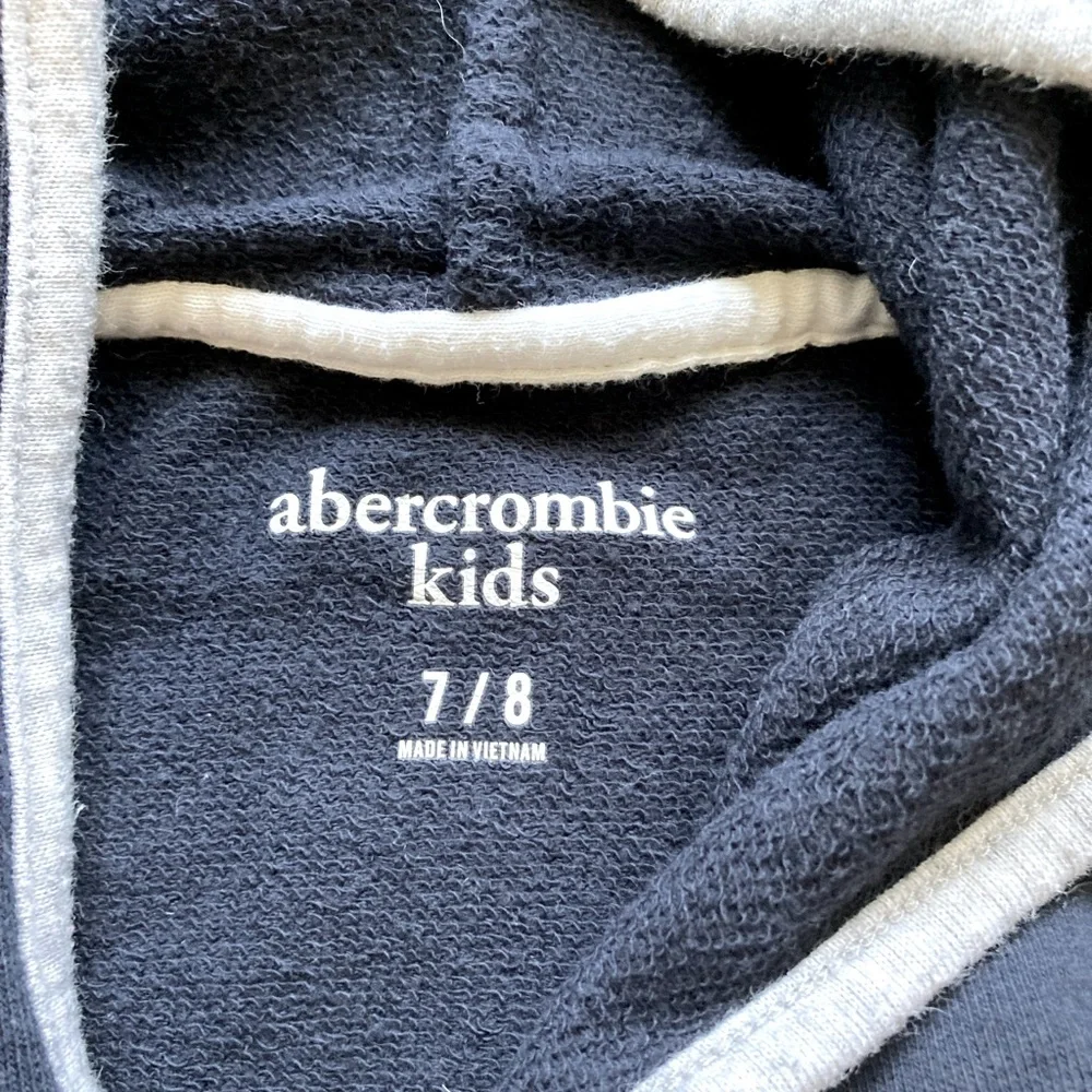 Abercrombie Kids Black Lightweight Moose Logo Pullover Hoodie Size 7/8